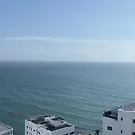 Lujoso Apartamento 2112